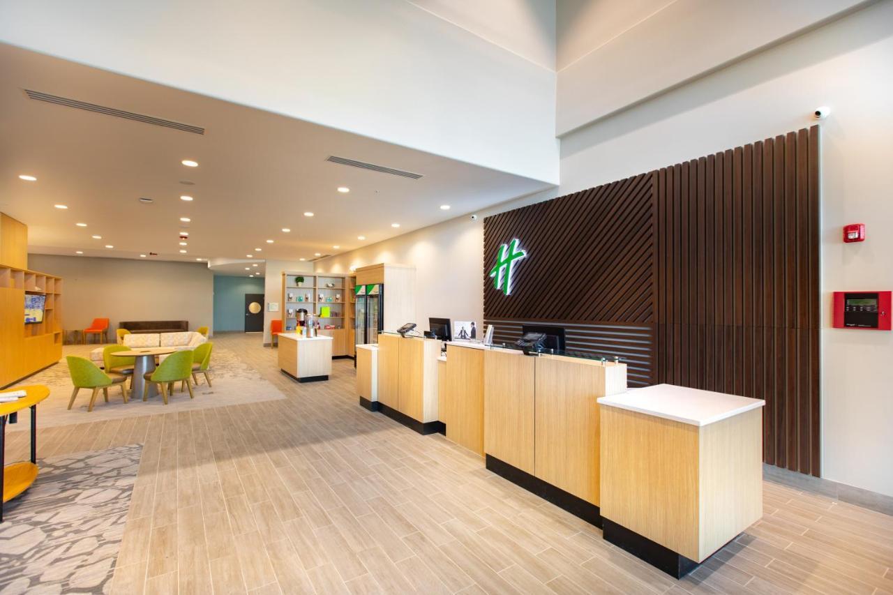 Holiday Inn - Kansas City - Northeast By Ihg Exterior photo